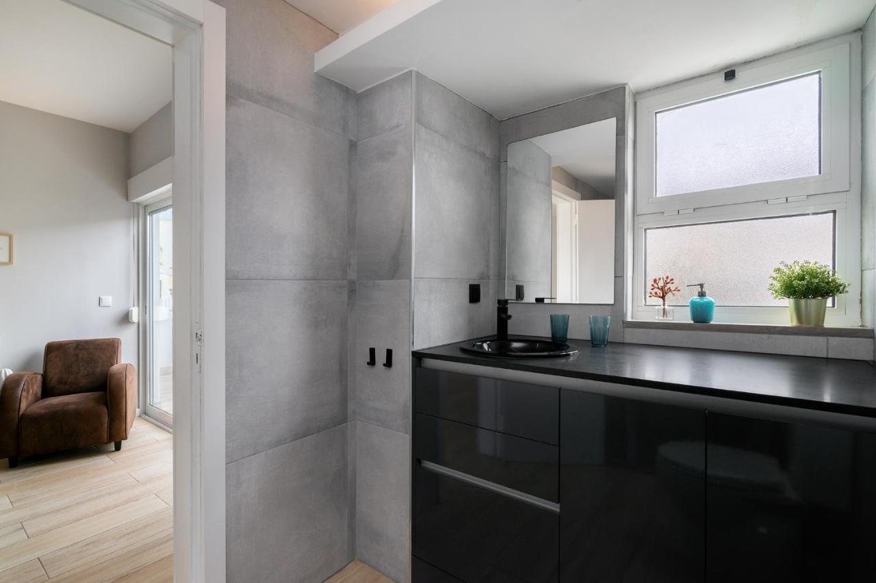Natural Grey Apartment *
