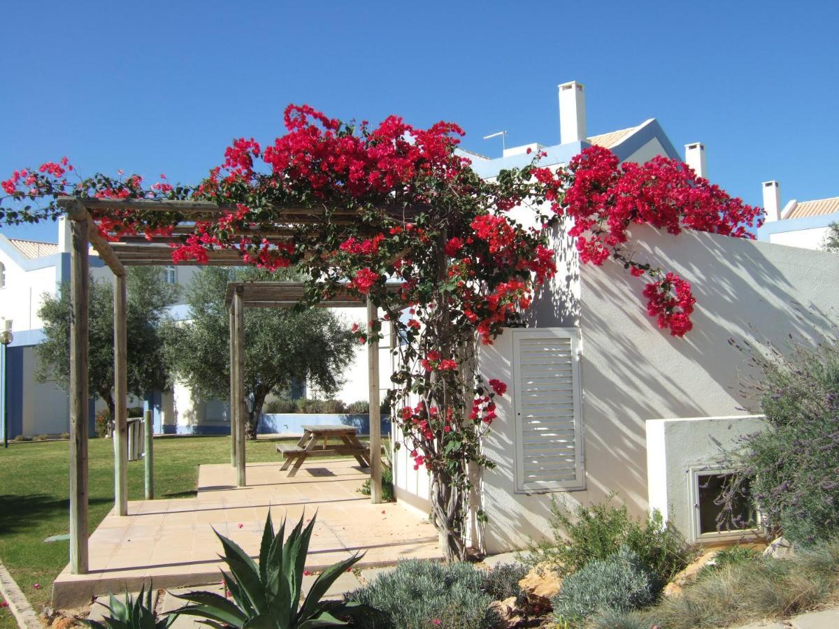 Casa Tedi: Luxurious With Pool And Gardens In Holiday home *