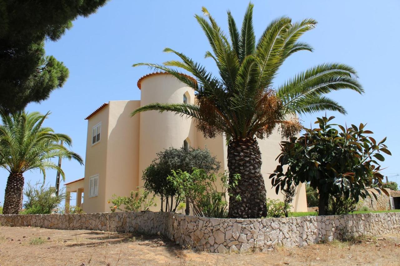 Edem Villa *