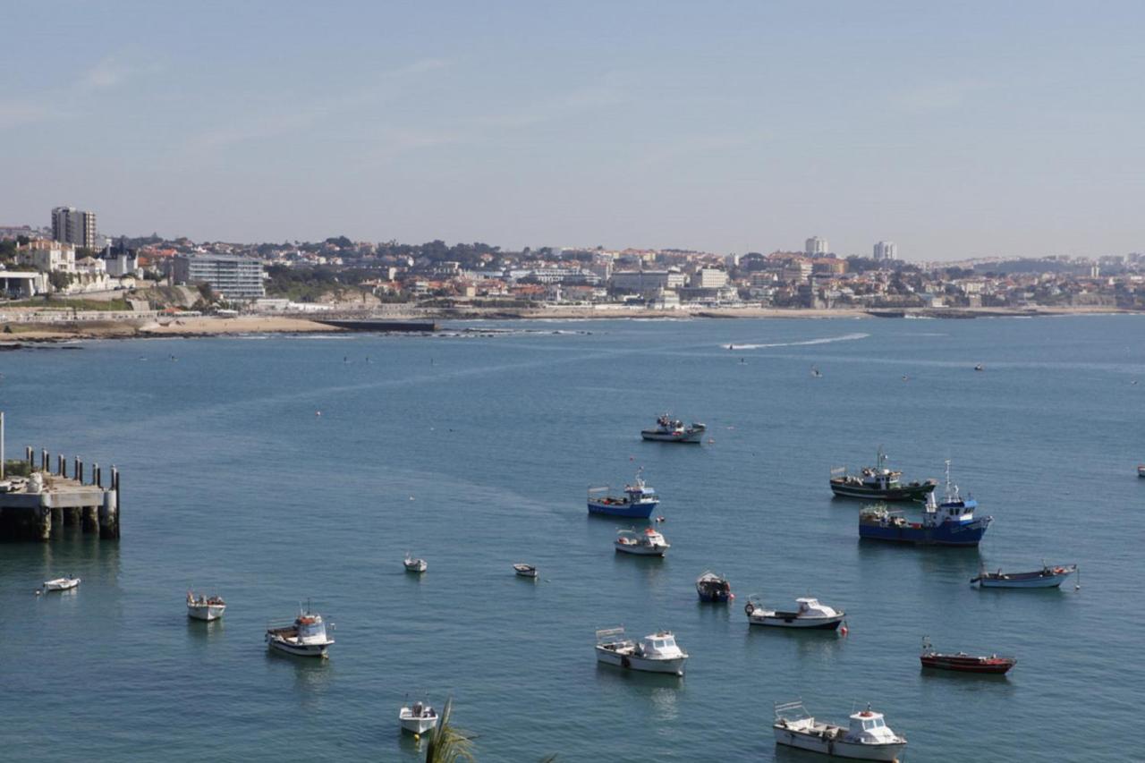 Remarkable View Over Bay Cascais