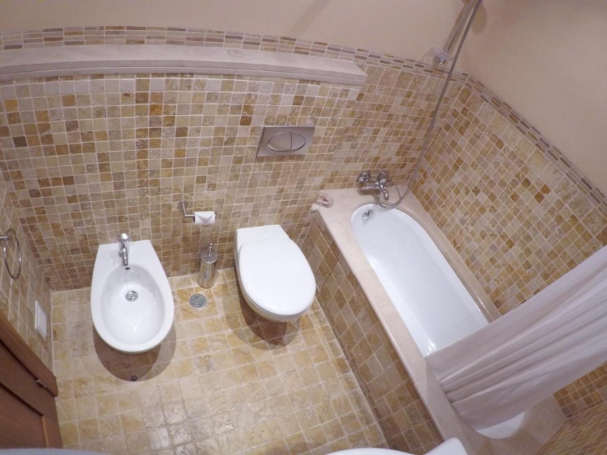 Apartment With One Bedroom In Estombar With Wonderful City View Shared Pool Enclosed Garden 4 Km From The Beach Apartment