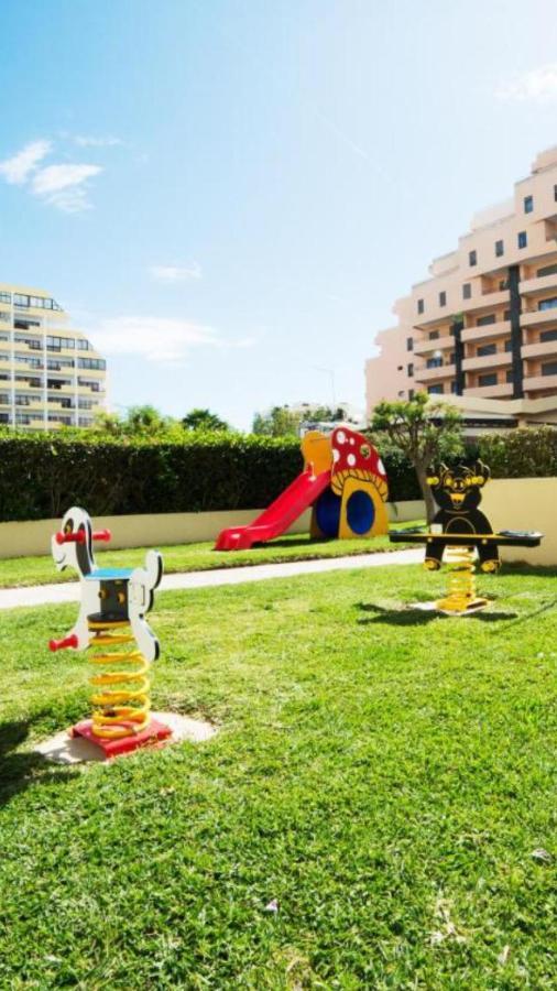 Club Amarilis,alex&mila Da Rocha Apartamento Portimão