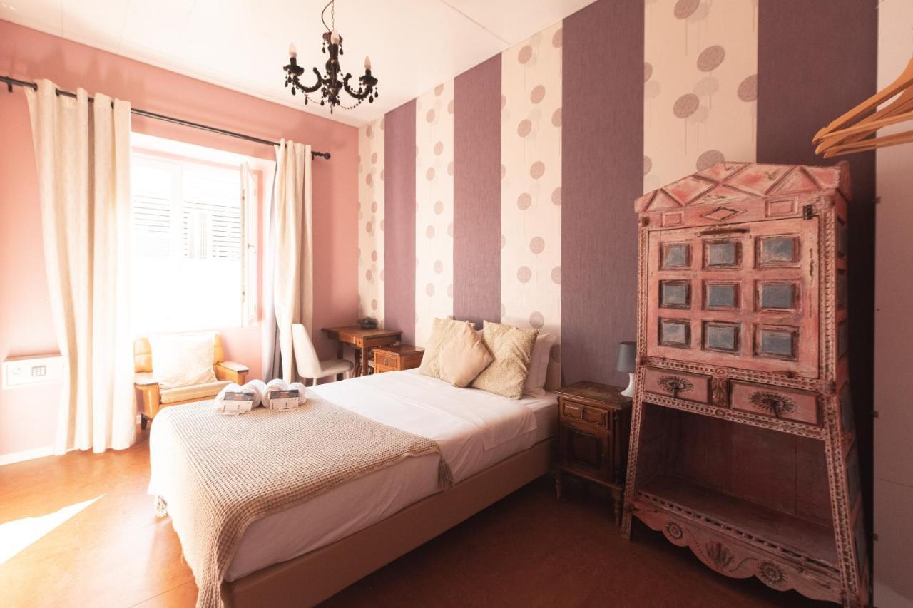 Sunset Destination Hostal
