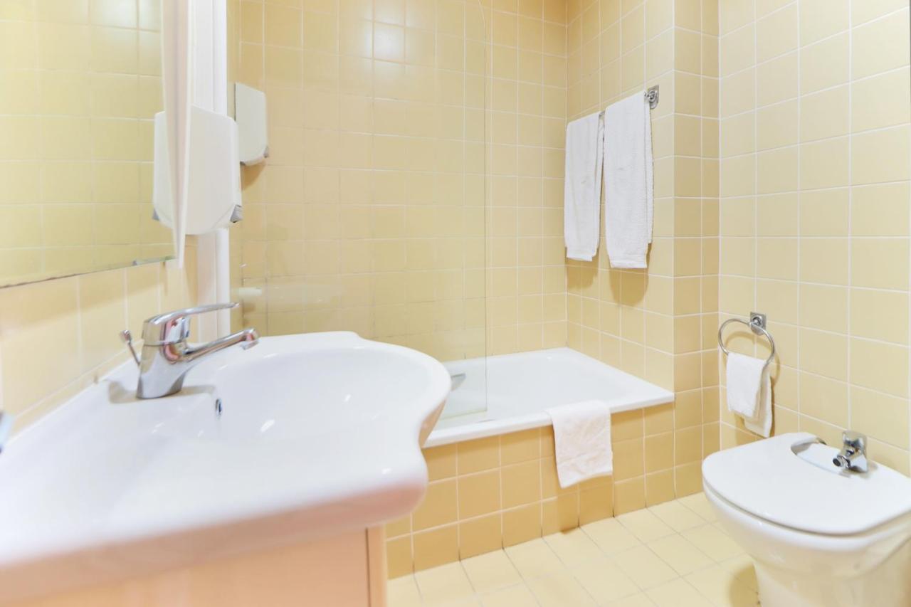 Aparthotel Geres Geres