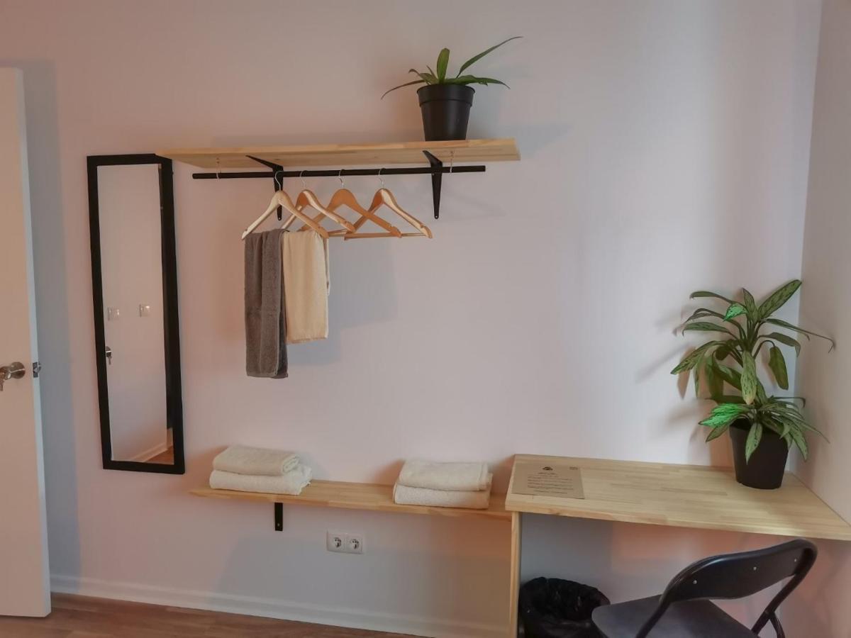 Lc-house Guest house *