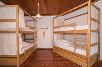 Surf By Laneez Hostel