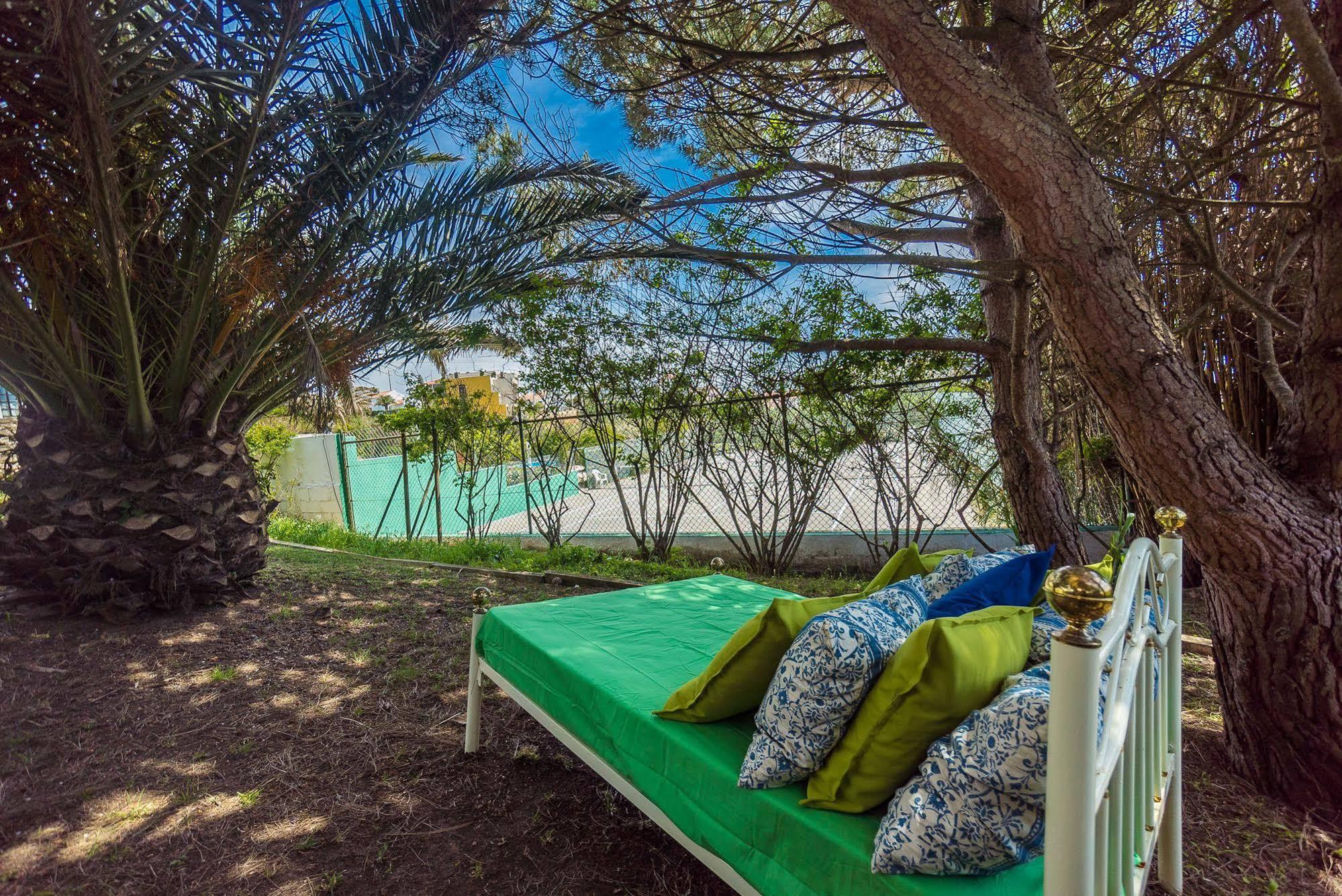 Surf By Laneez Hostel