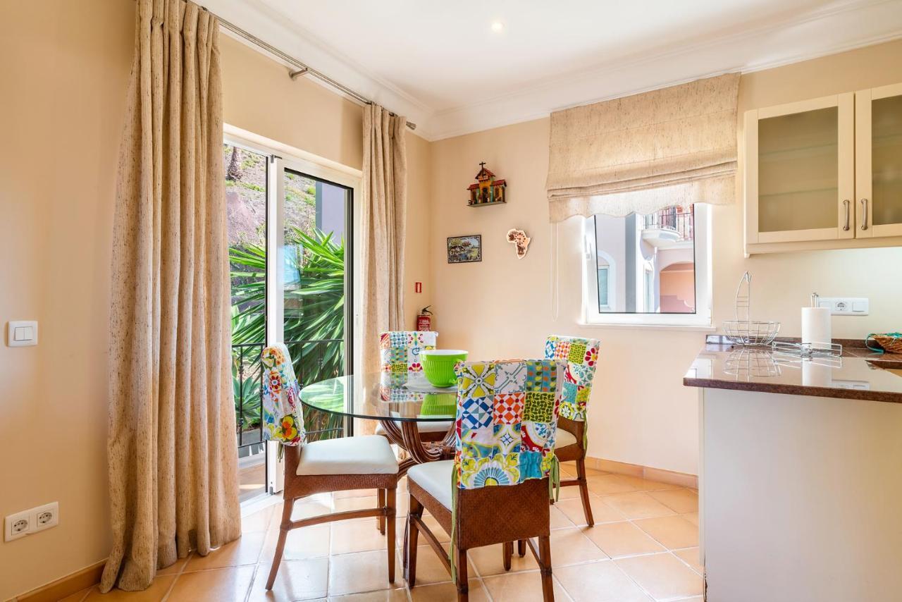 Luxury Two Bedroom Palheiro Village By Hr Madeira *