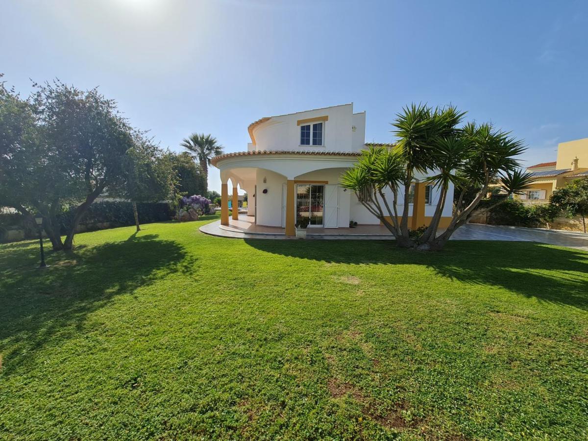 Duartes Villa Altura