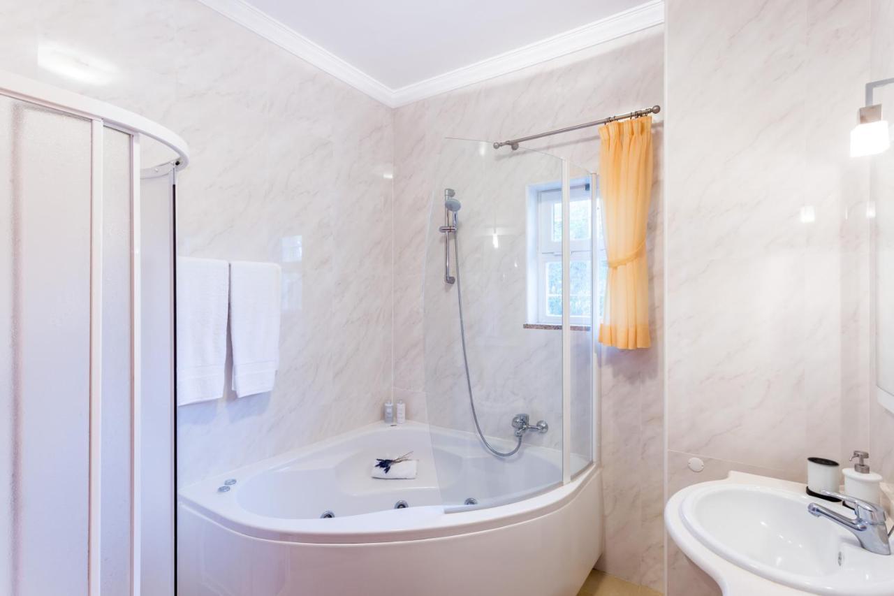 Villa Coolhouses Algarve Luz, 5 Bed & Pool, Casa N Praia Da Luz