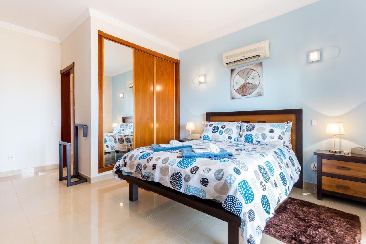 Coolhouses Algarve Luz, 5 Bed & Pool, Casa N Villa