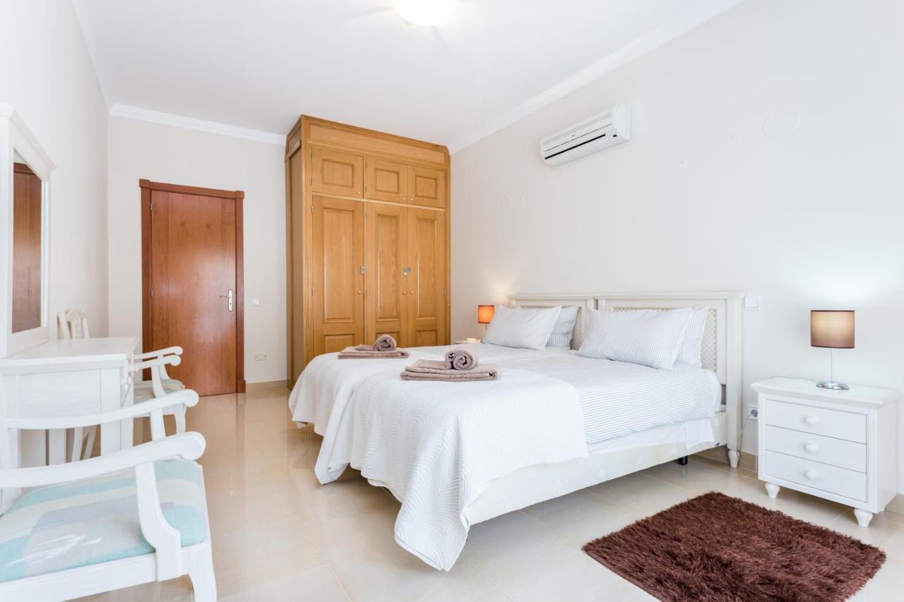Coolhouses Algarve Luz, 5 Bed & Pool, Casa N Villa *