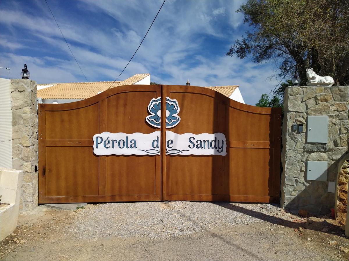 Perola De Sandy * Paderne (Faro)