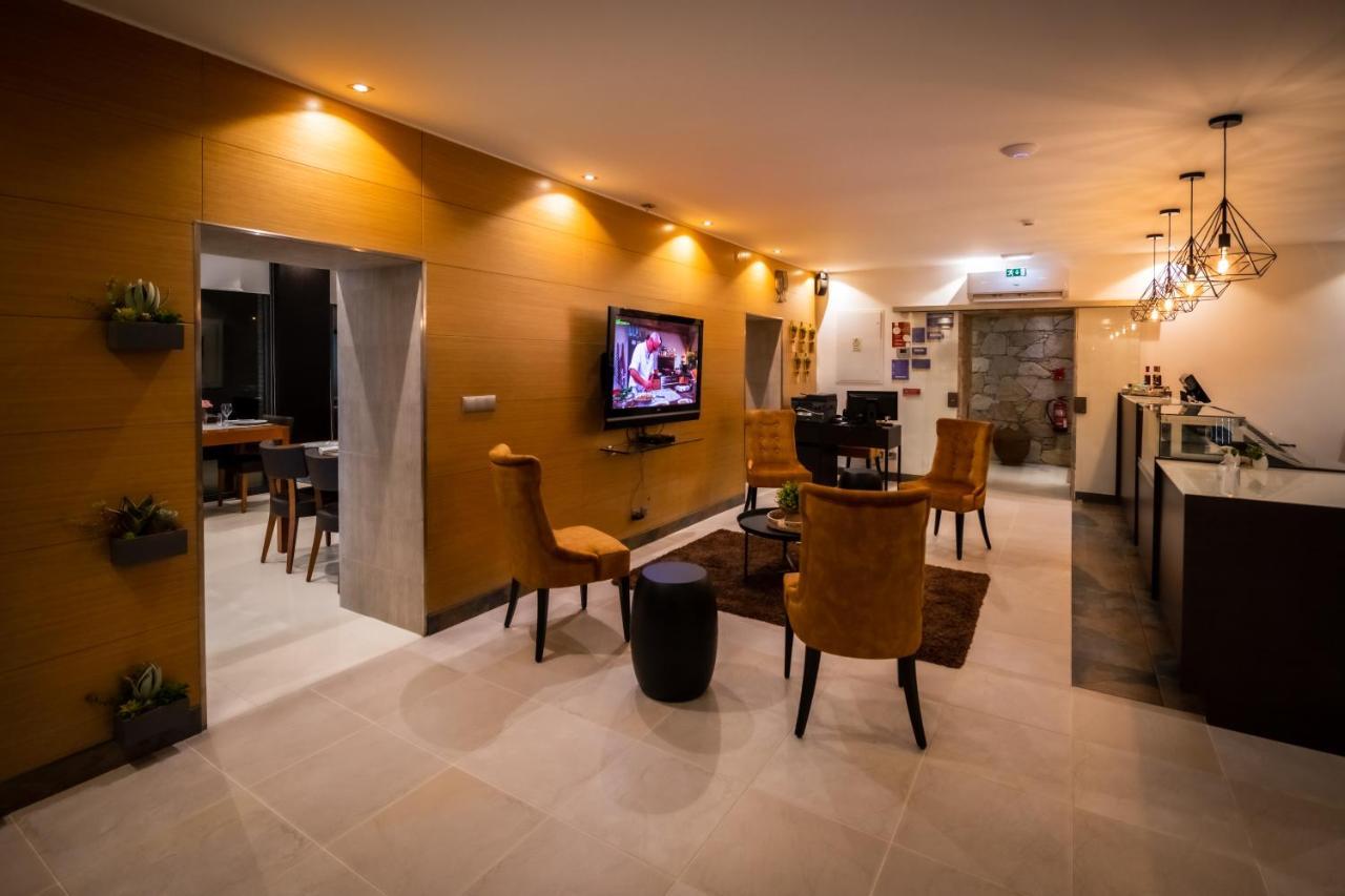 Quinta Oliveiras Hotel *
