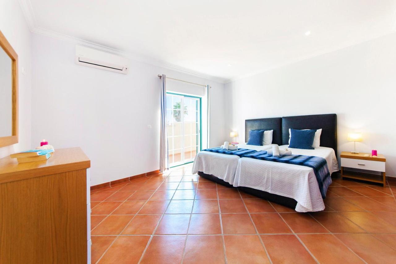 Villa Oliveira By Algarve Vacation Armacao de Pera