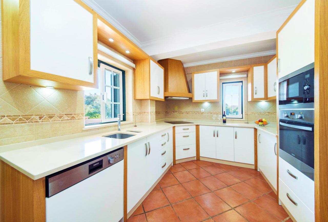 Oliveira By Algarve Vacation Villa