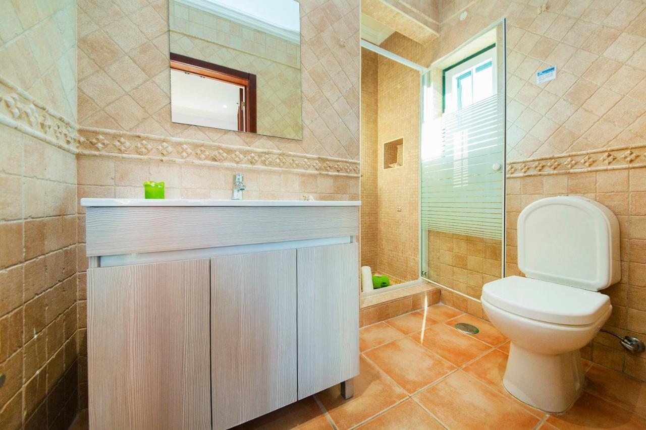 Villa Oliveira By Algarve Vacation *