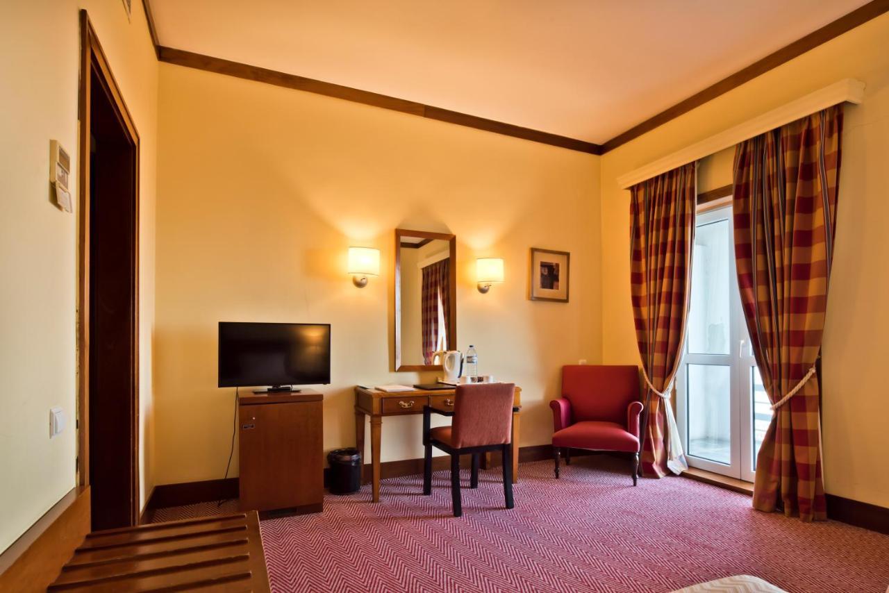 Golden Tulip 4*