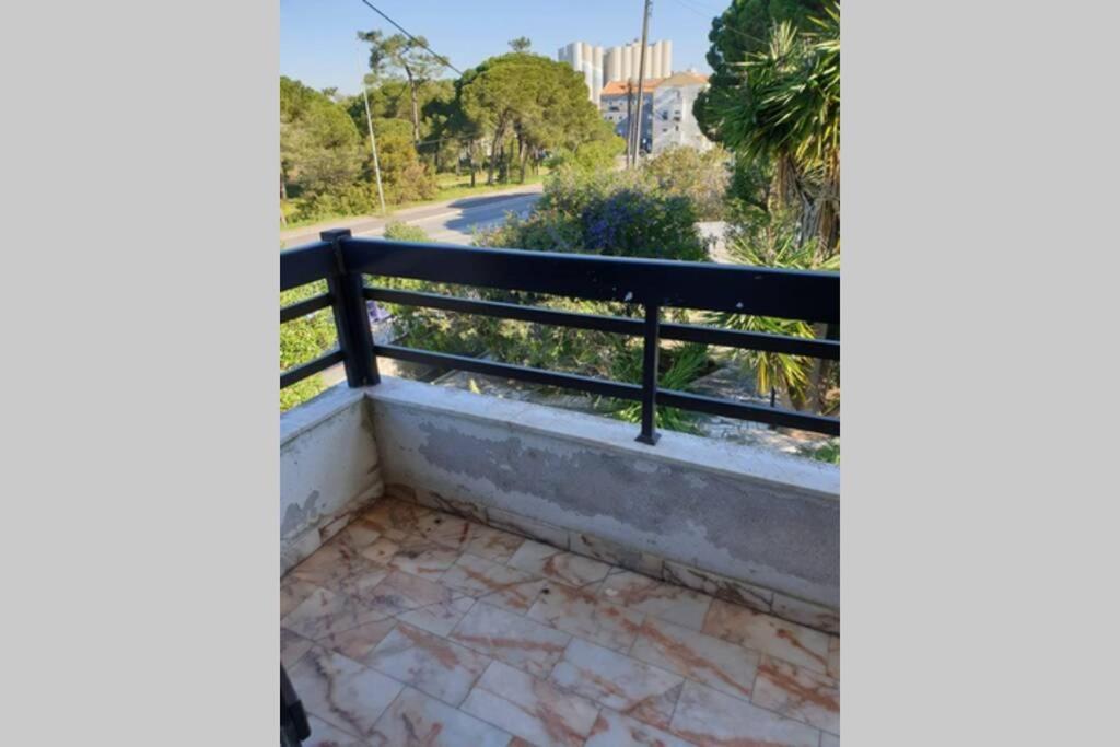 -guest House - Caparica - - Surf Sun And Lisbon Lovers Trafaria