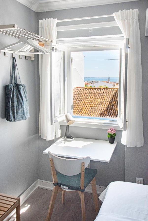 Bed & Breakfast Blue Door Lagos