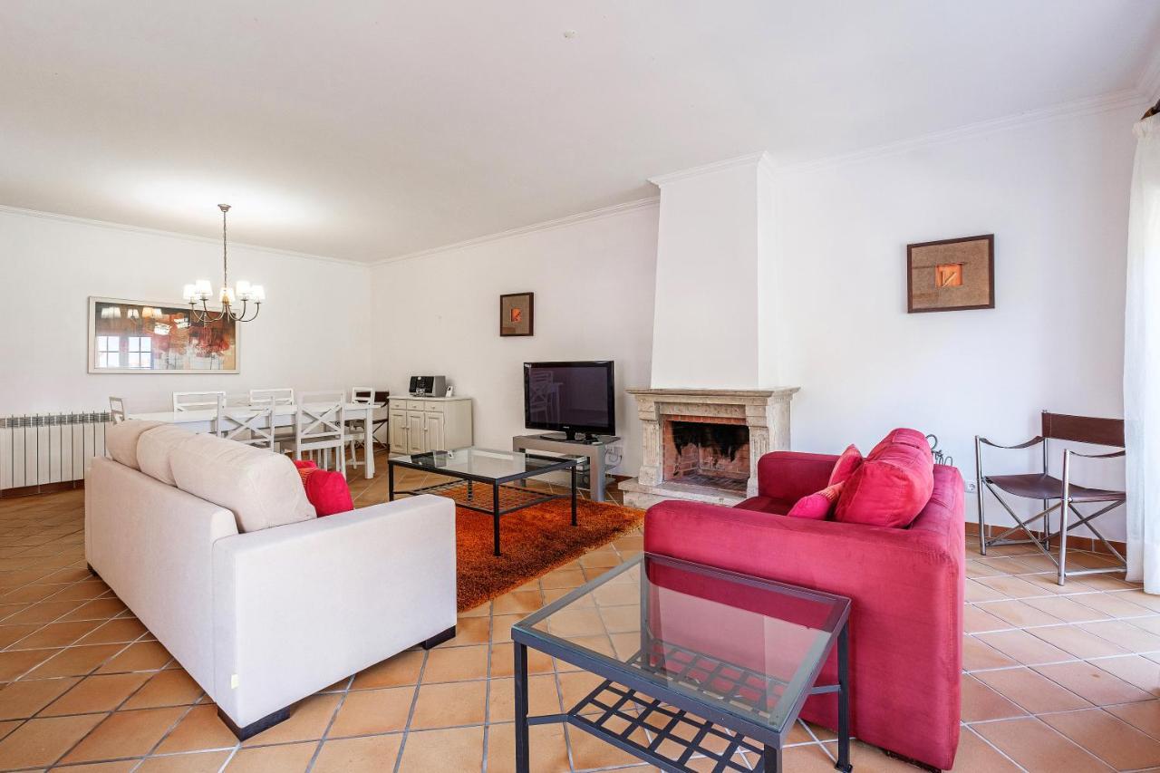 Maravilhoso T1 D'el Rey Apartment