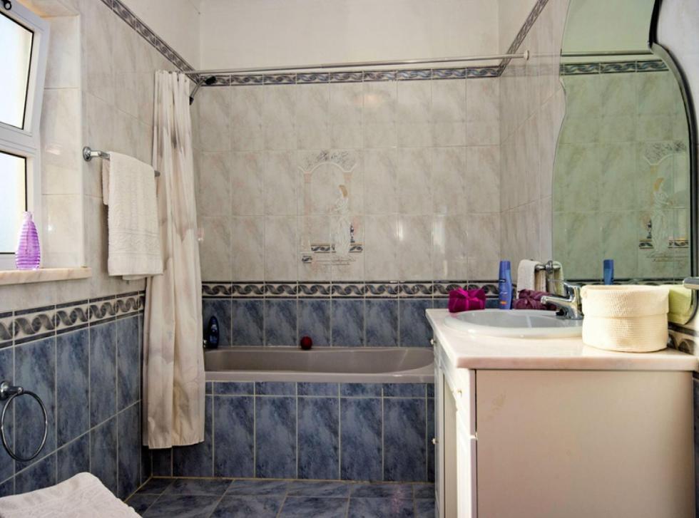 Villa Fragrancia 4 Bedroom Perfect For Families Pool&table Tennis Table Carvoeiro Porches (Algarve)