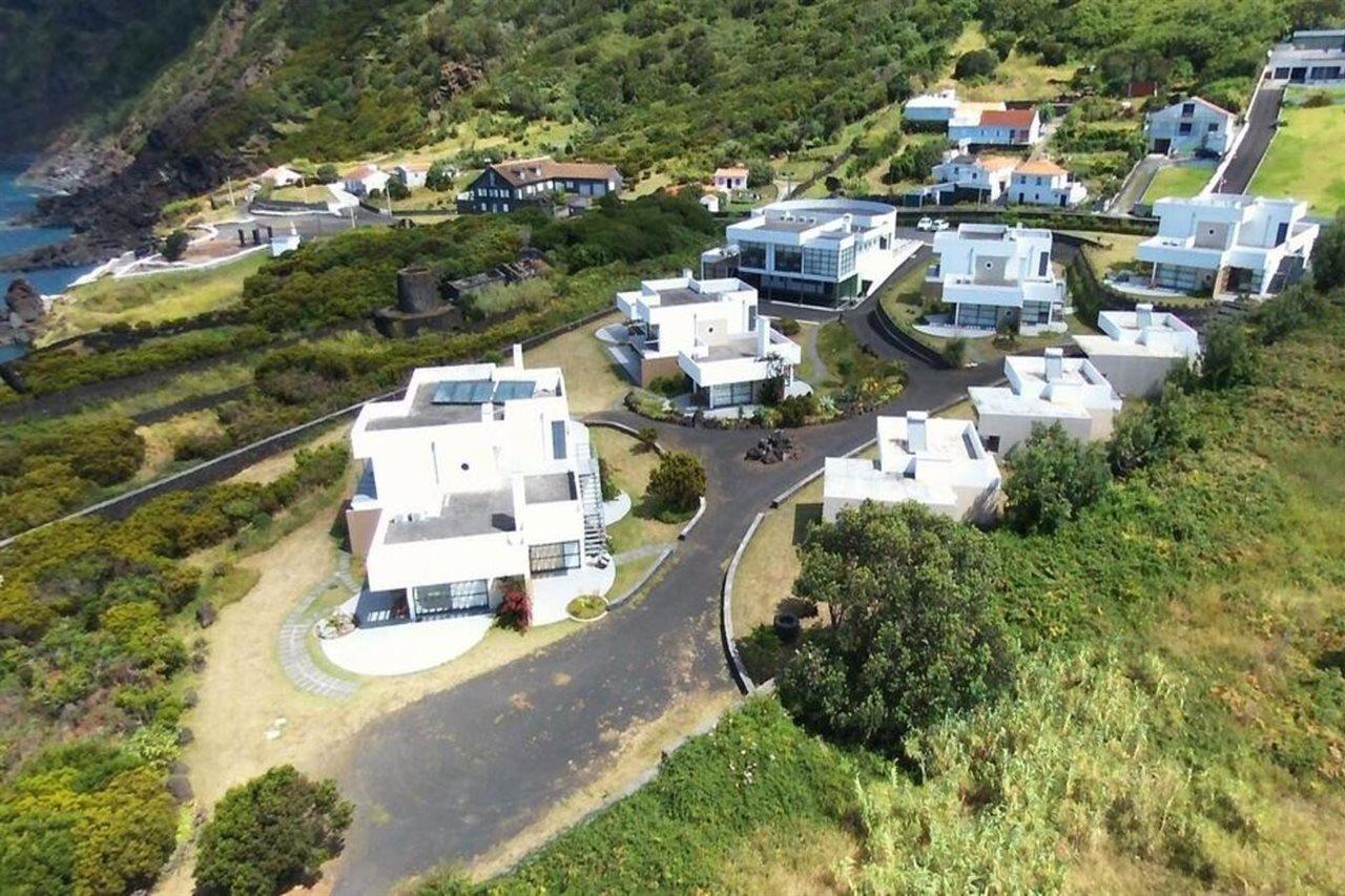 Guest house Cantinho Buganvilias At****