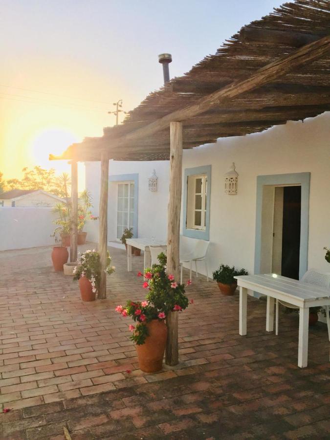Casa Largo Do Poco Acomodação com café da manhã  *