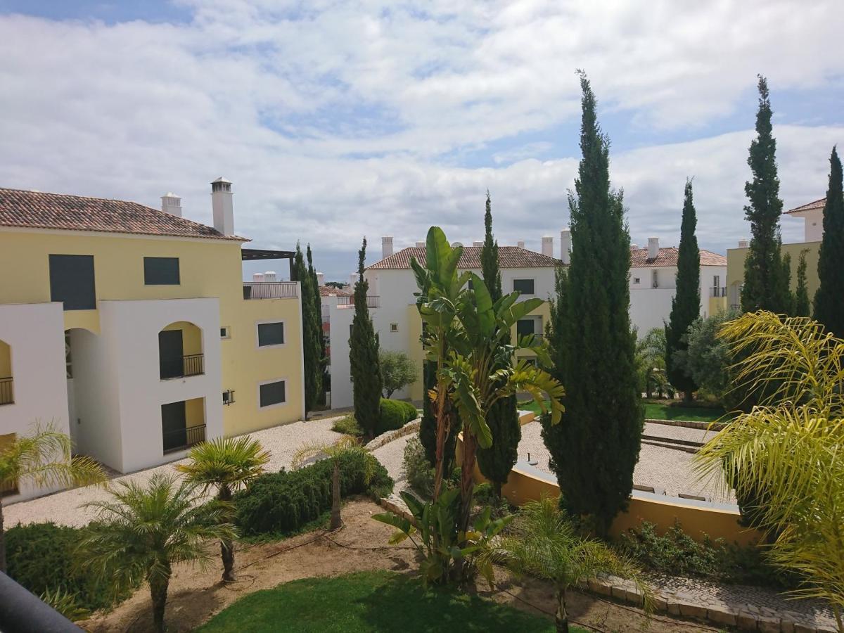 Appartement De Tavira O Pomar, Fabulous 2 Bed 2 Bath With South Balcony