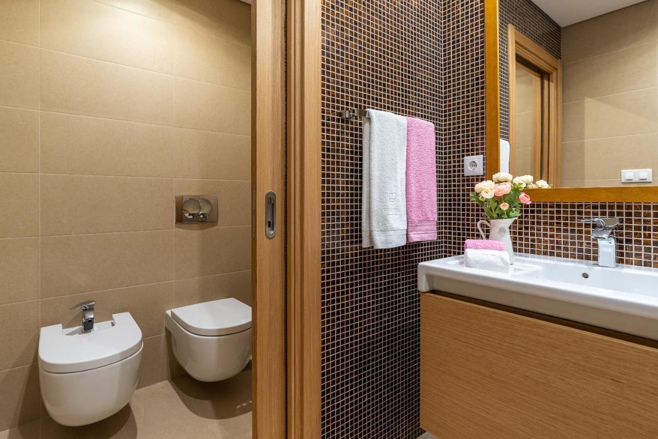 Luxurious - Casa Valentina - Rent2u, Lda Apartamento *