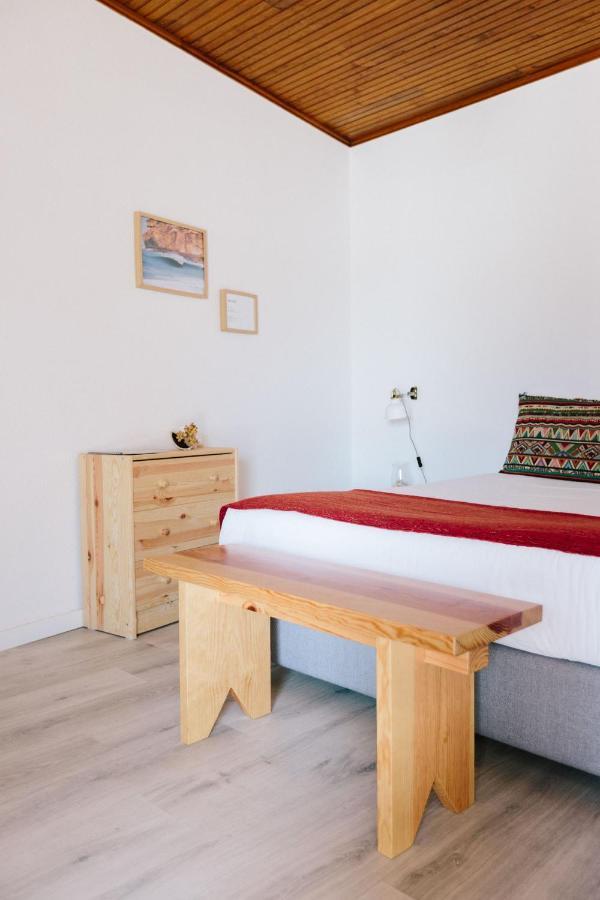 Guest house Zulla Nazare's Surf Village *