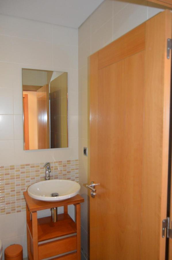Frente Ao Mar Com Piscina De Agua Salgada Apartment *