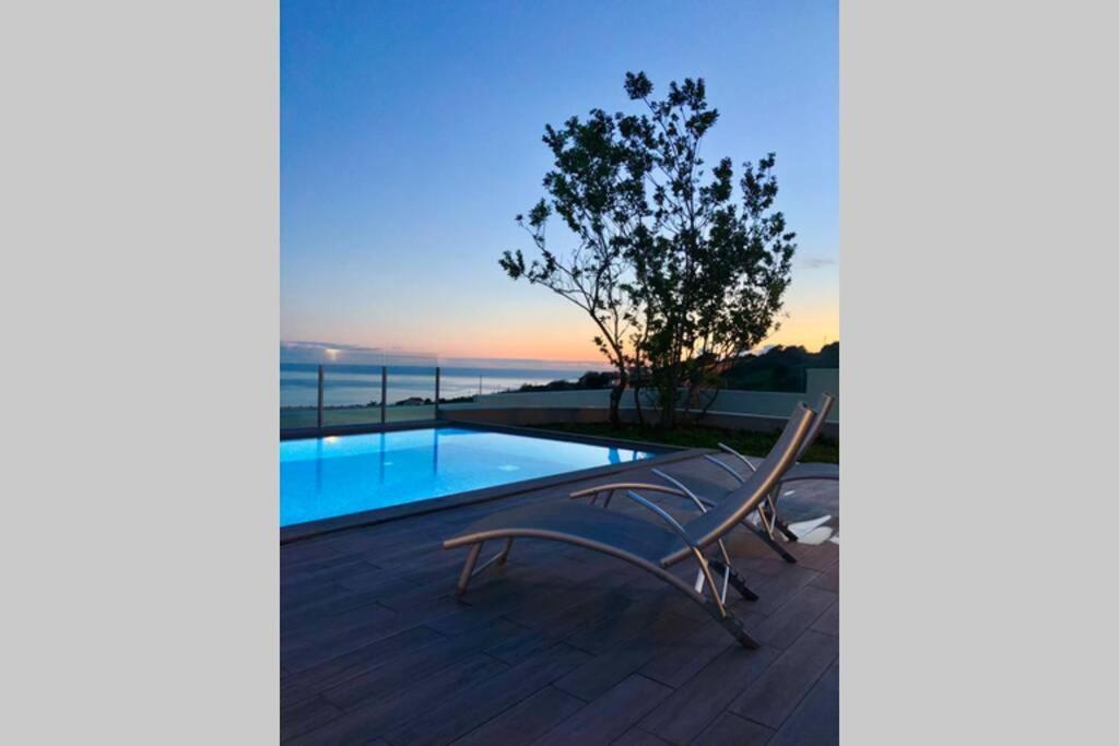 Pousada Pinheira Iv -heated Swimming Pool And Jacuzzi *