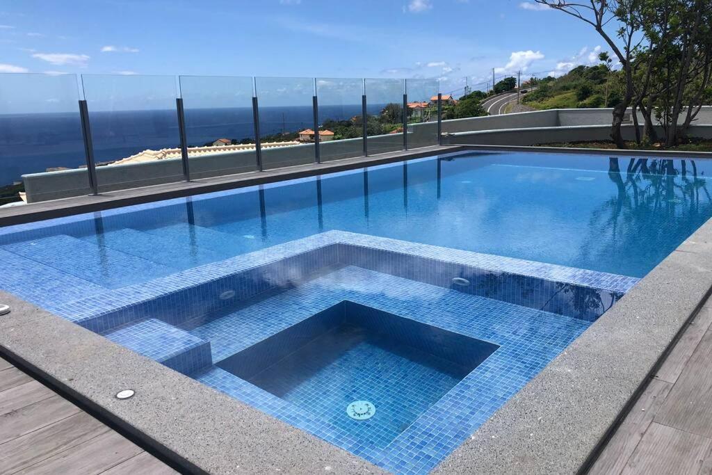 Pinheira Iv -heated Swimming Pool And Jacuzzi *