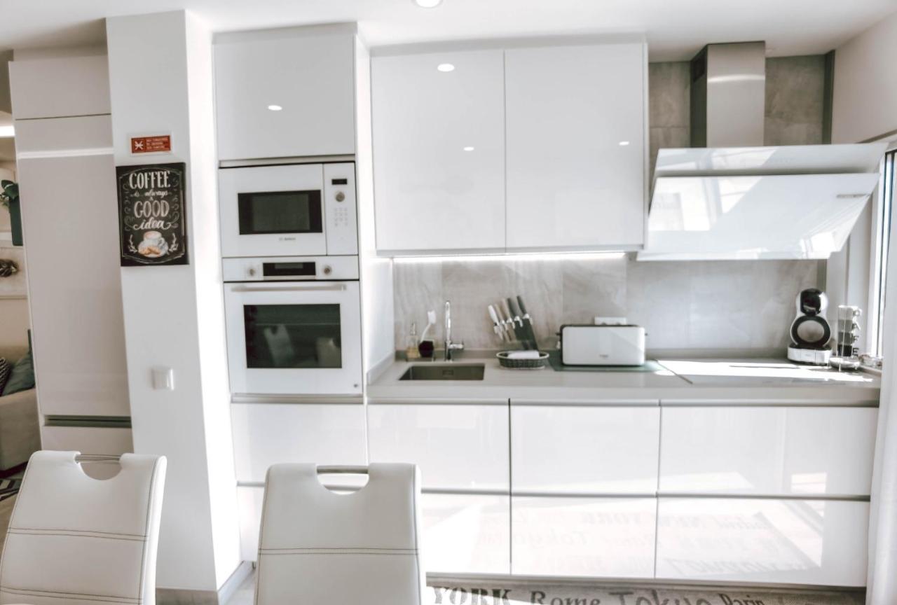 Rocha Vista Mar Dubai Apartment *