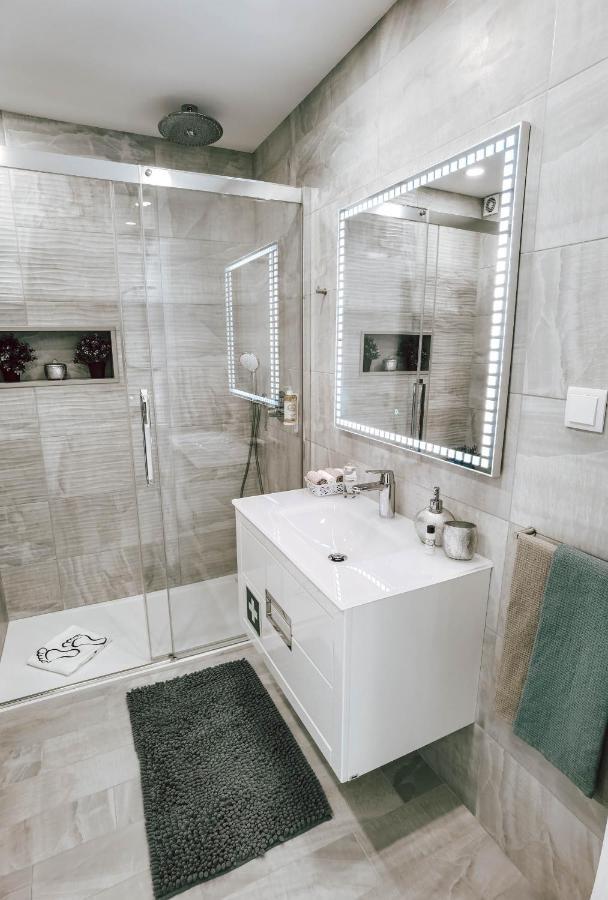 Apartment Rocha Vista Mar Dubai