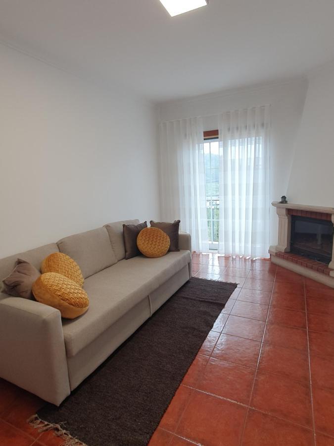 Lousa's Brown & White Apartamento