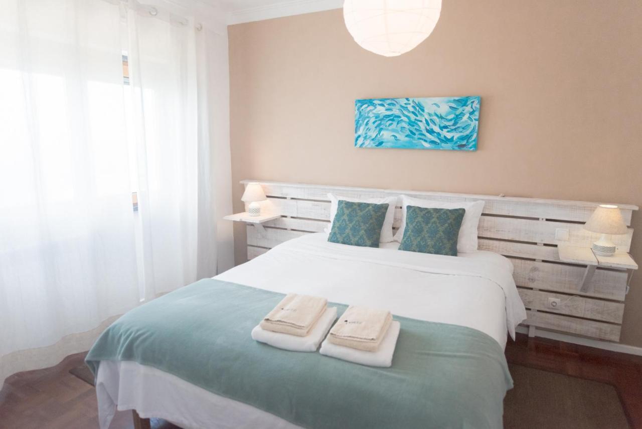 Hostel Laneez Ericeira Surf House - *