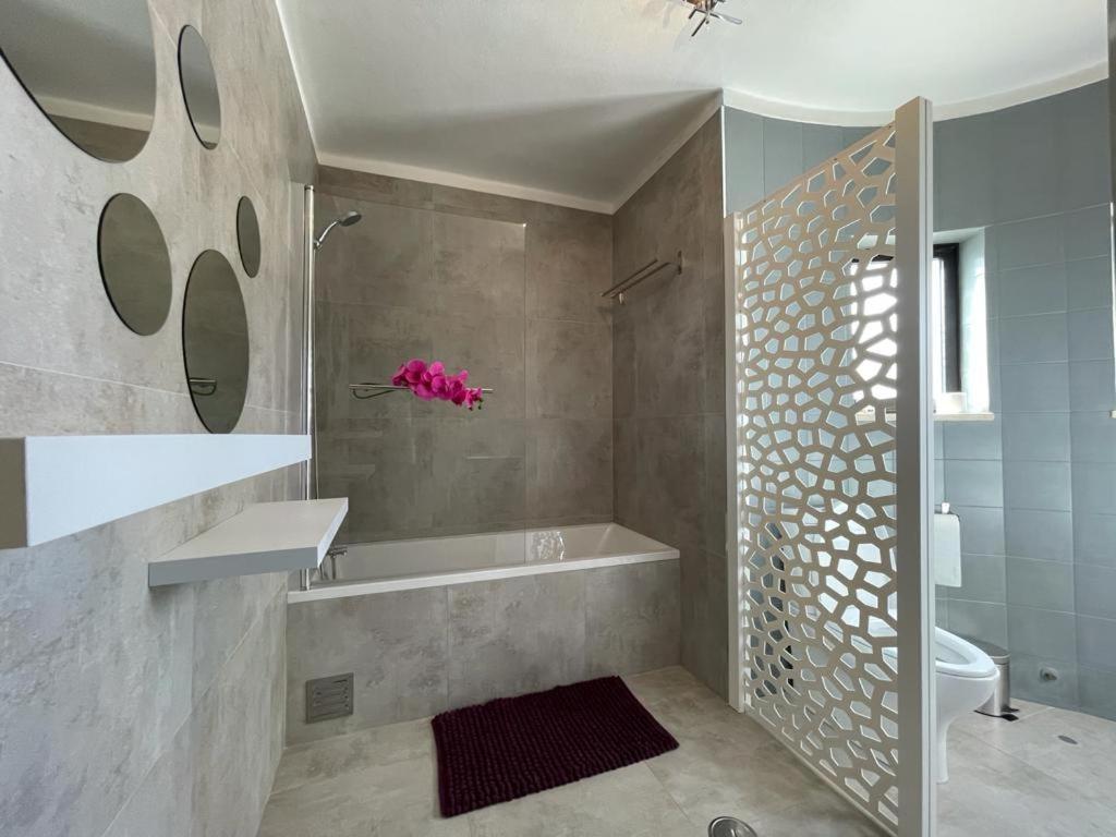 Johns Place Appartement *