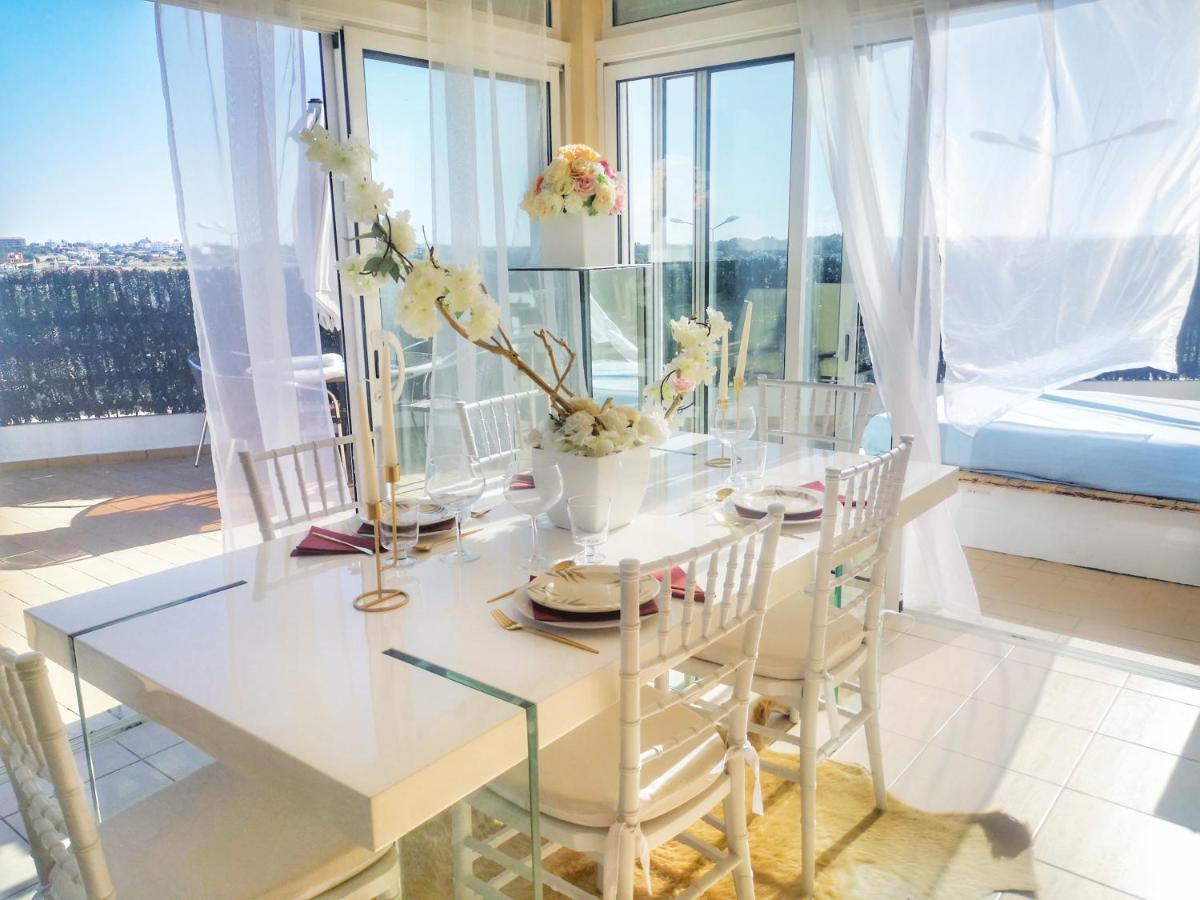 Penthouse With Sea View & Private Terrace *