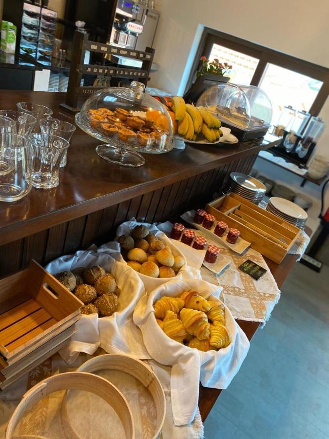 Behappy & Brunch Hostal