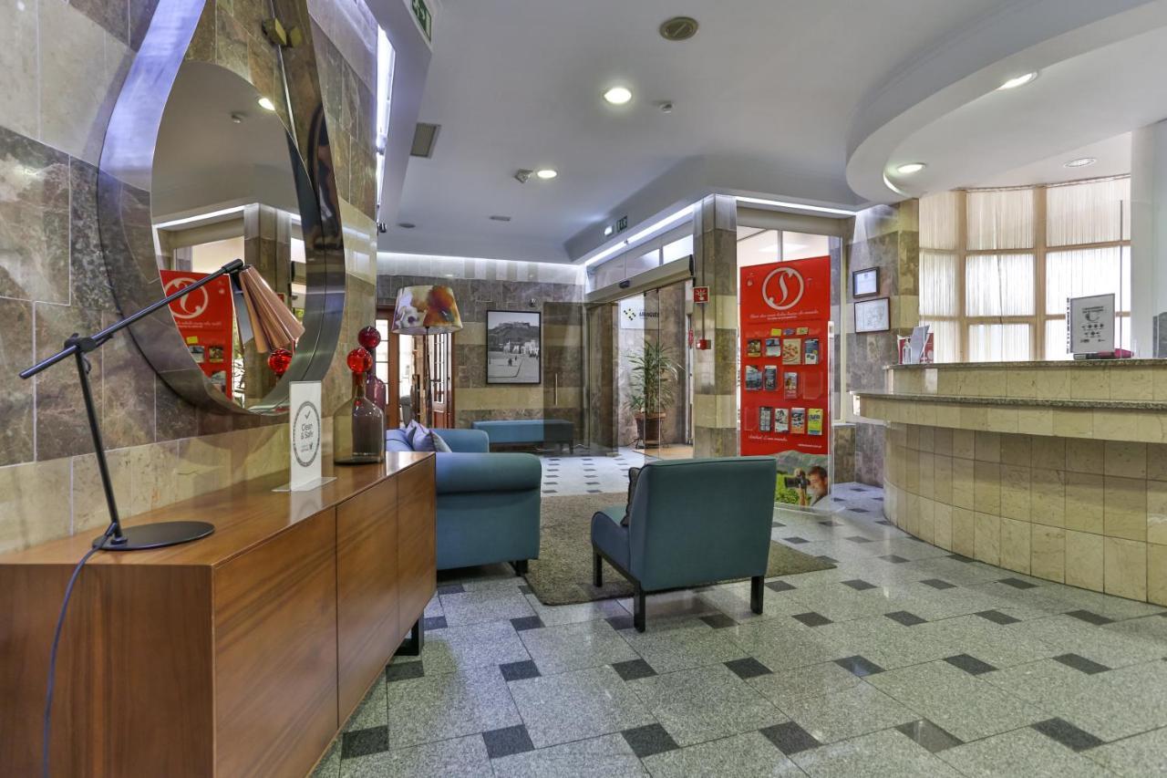 Hotel Arangues