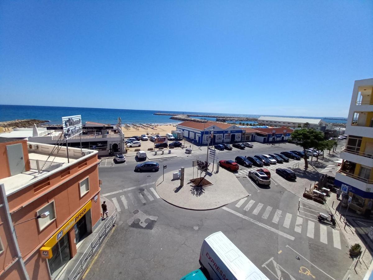 T2 Gaveto- Frente Mar, Wifi, Aconchegante & Familiar Quarteira