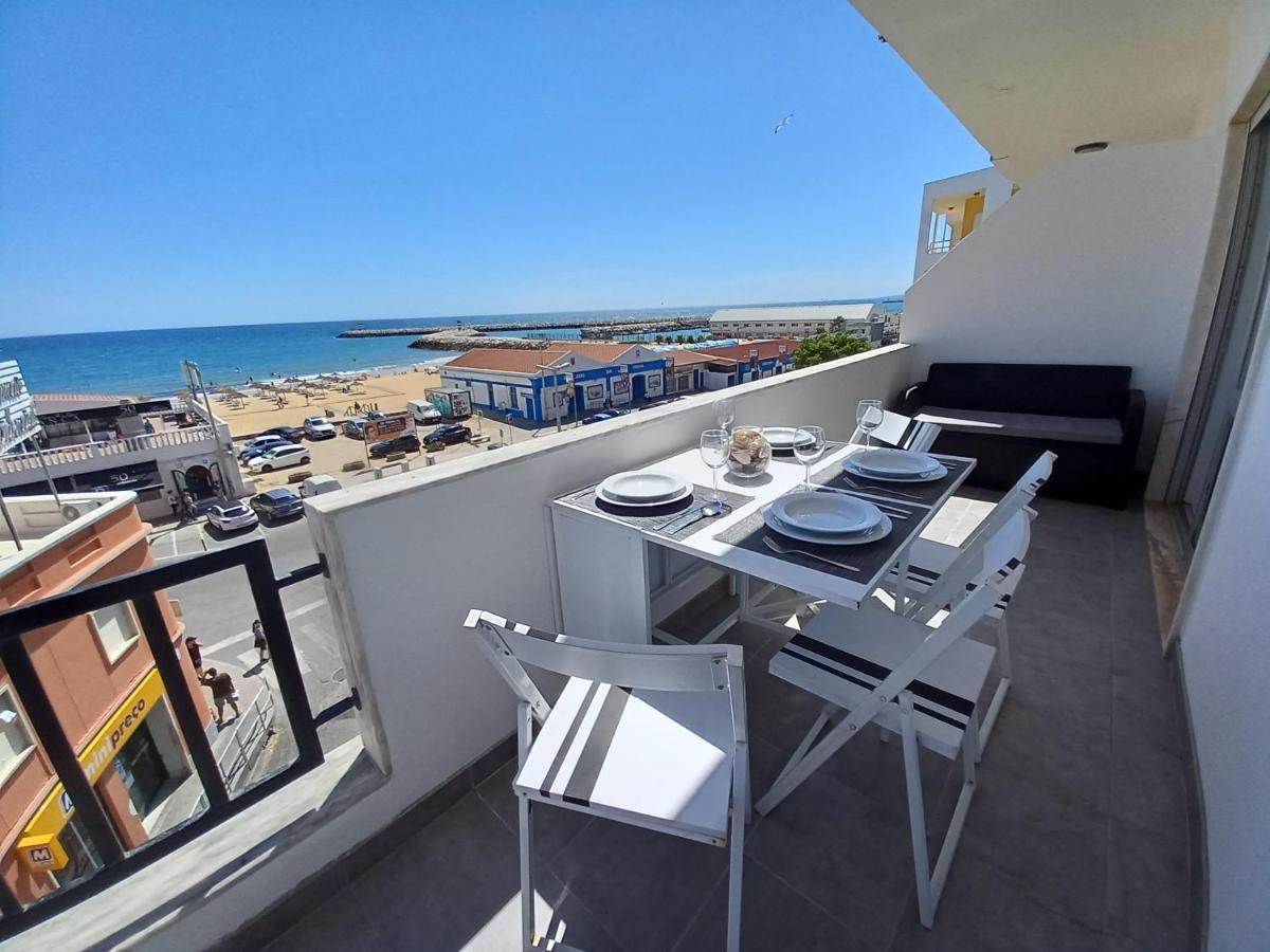 Appartement T2 Gaveto- Frente Mar, Wifi, Aconchegante & Familiar *