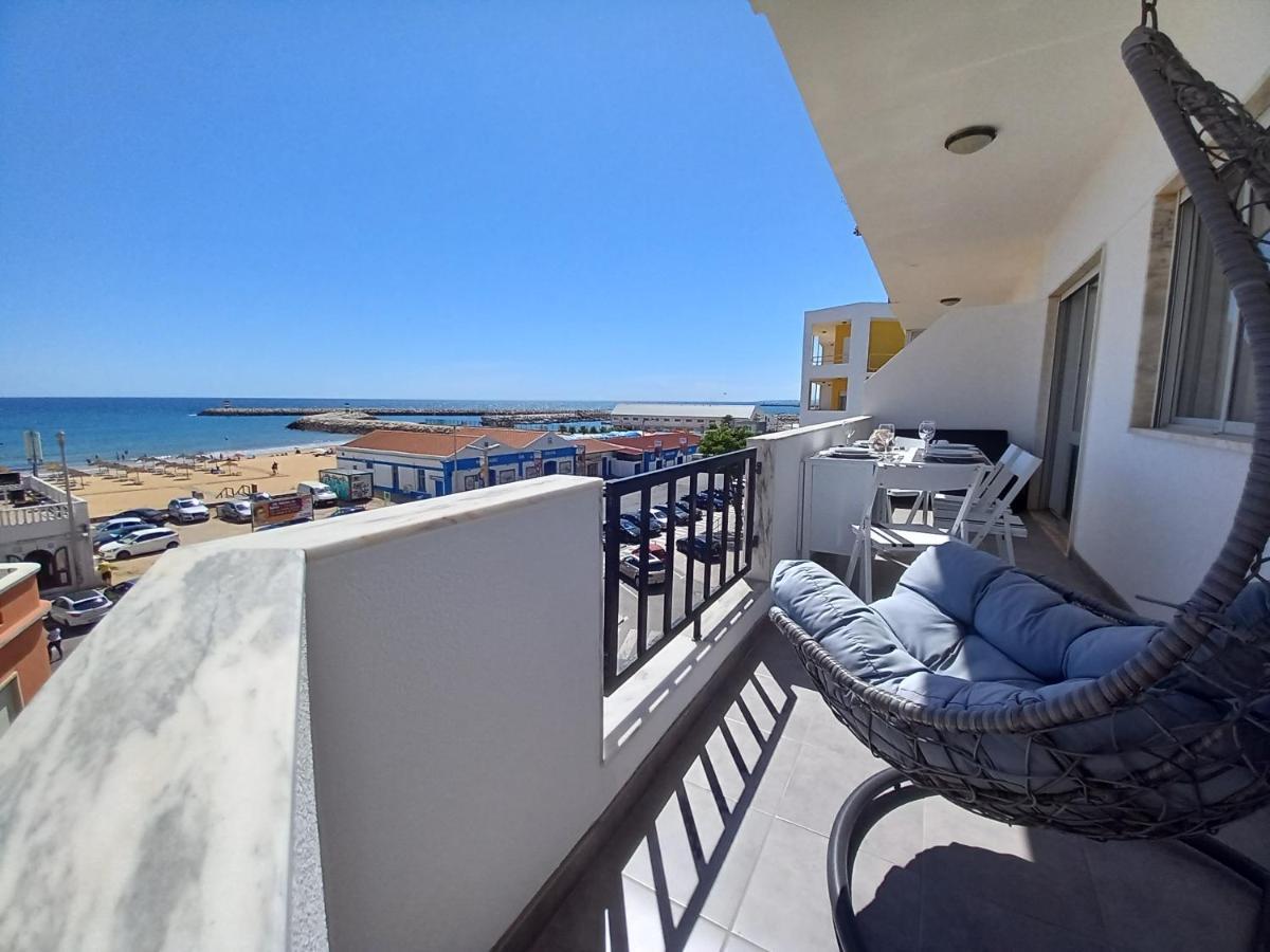 T2 Gaveto- Frente Mar, Wifi, Aconchegante & Familiar Apartment