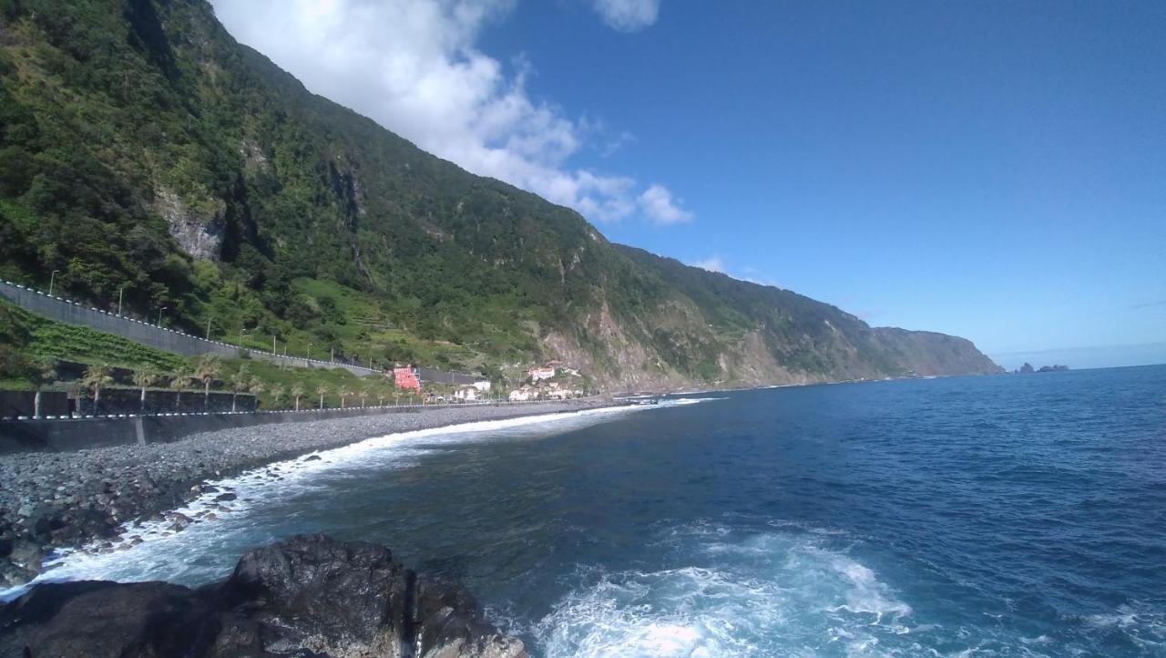 Apartment Lazy Lizard By The Ocean Seixal (Madeira)