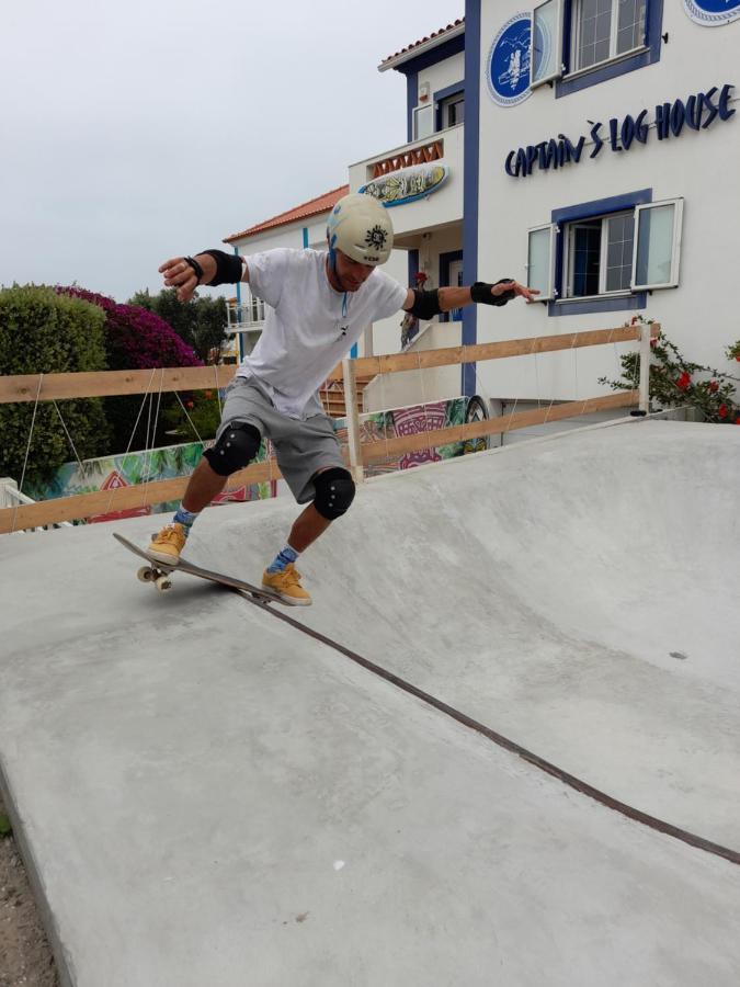 Hostel Captain's Log House Baleal