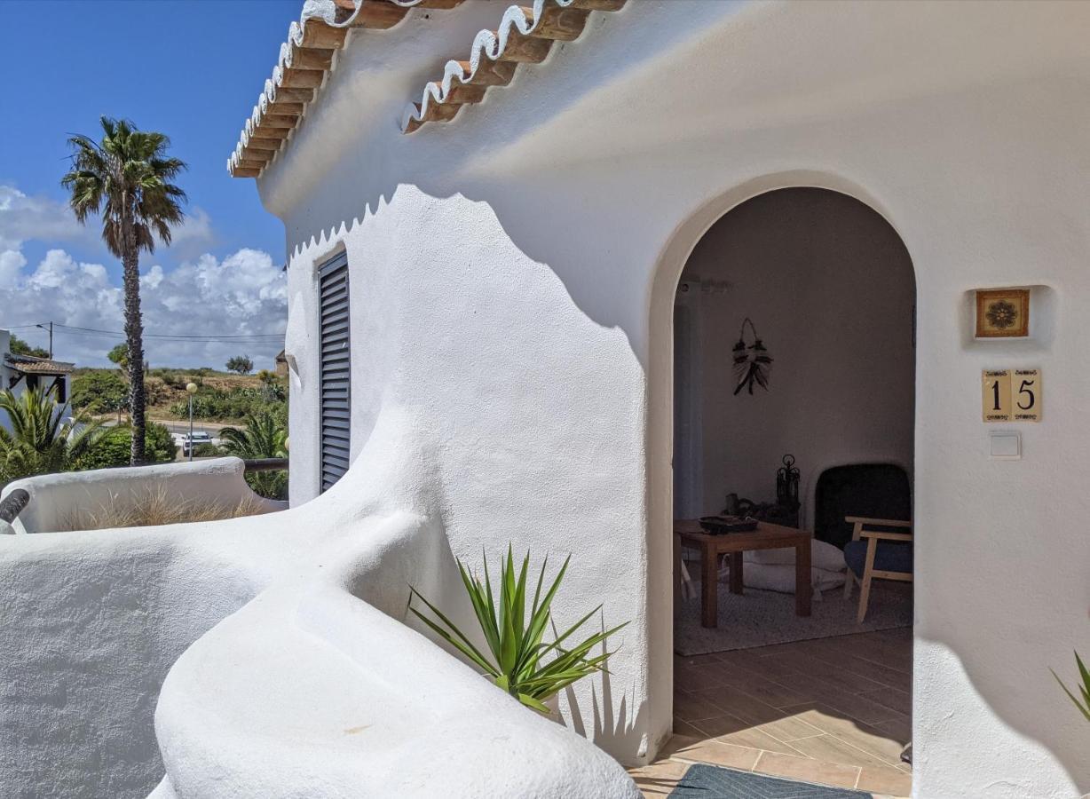Shades Of Blue With Ocean View - Fast Wifi Apartment *
