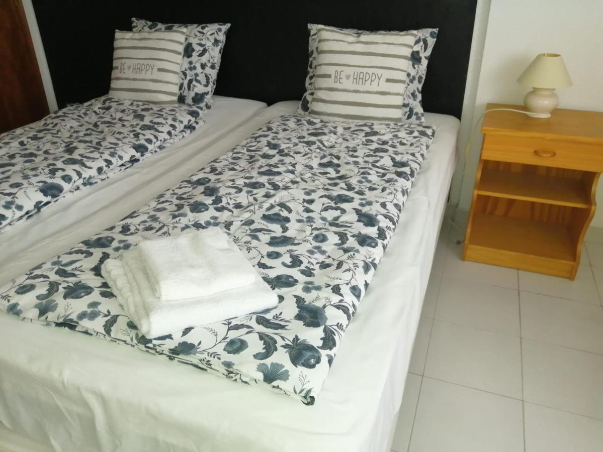 Apartamento Club Amarilis,alex&mila Da Rocha