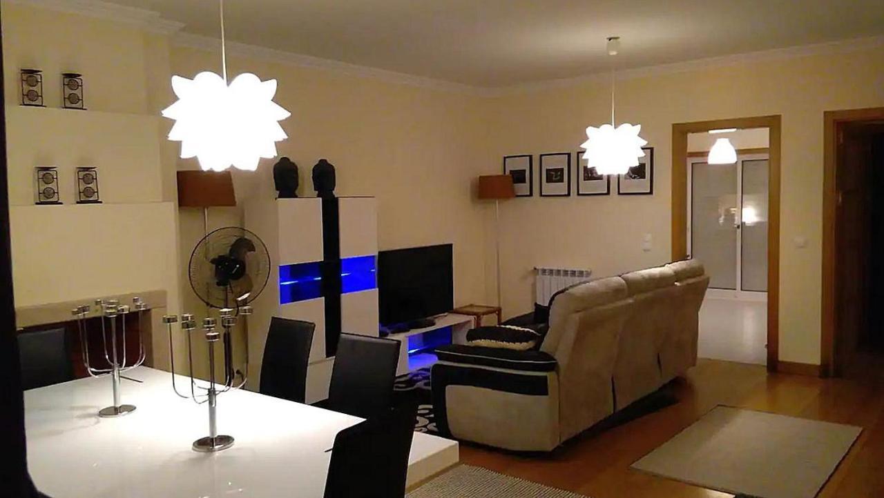 Oceanview Duplex Shared Pool & Sesimbra